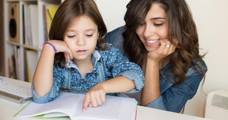 Hành trình làm cha mẹ hạnh phúc khi nuôi con không phải là cuộc chiến
